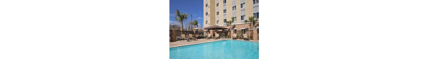 Enjoy and relax in our outdoor pool throughout your stay!

